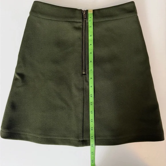 Vintage H&M Dark Green A-Line Skirt with Buttons - Picture 3 of 9